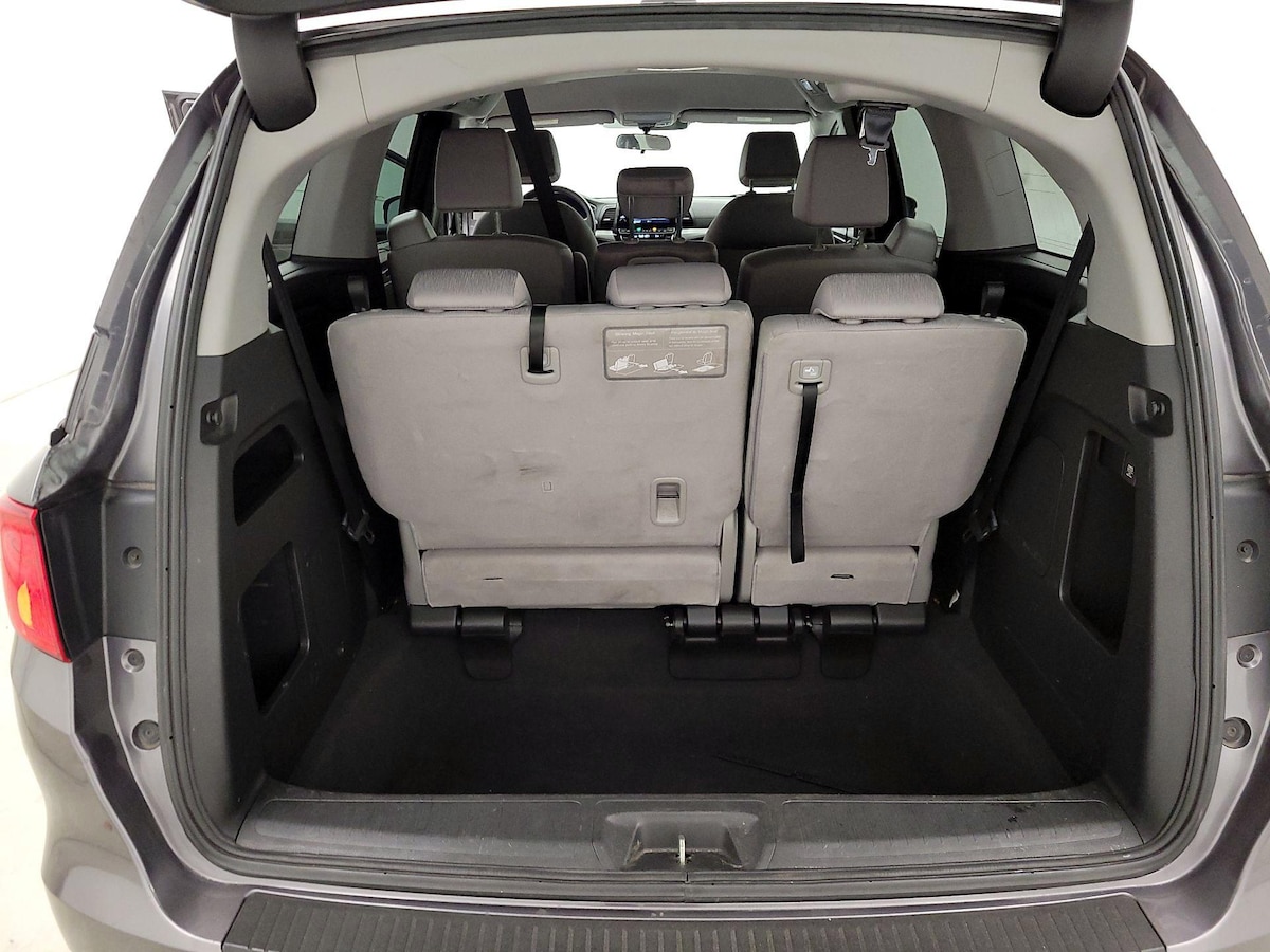 Trunk/Cargo (Seats Up)
