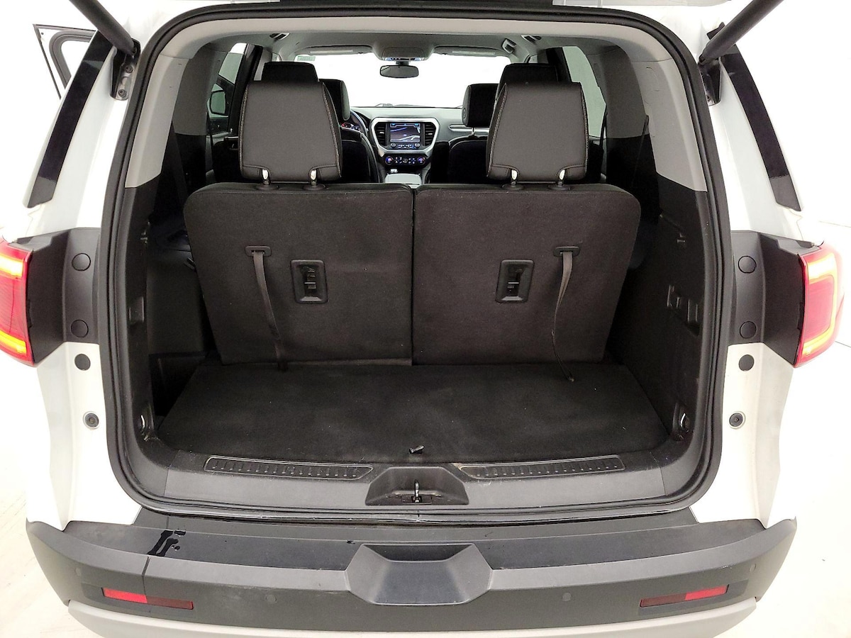 Trunk/Cargo (Seats Up)