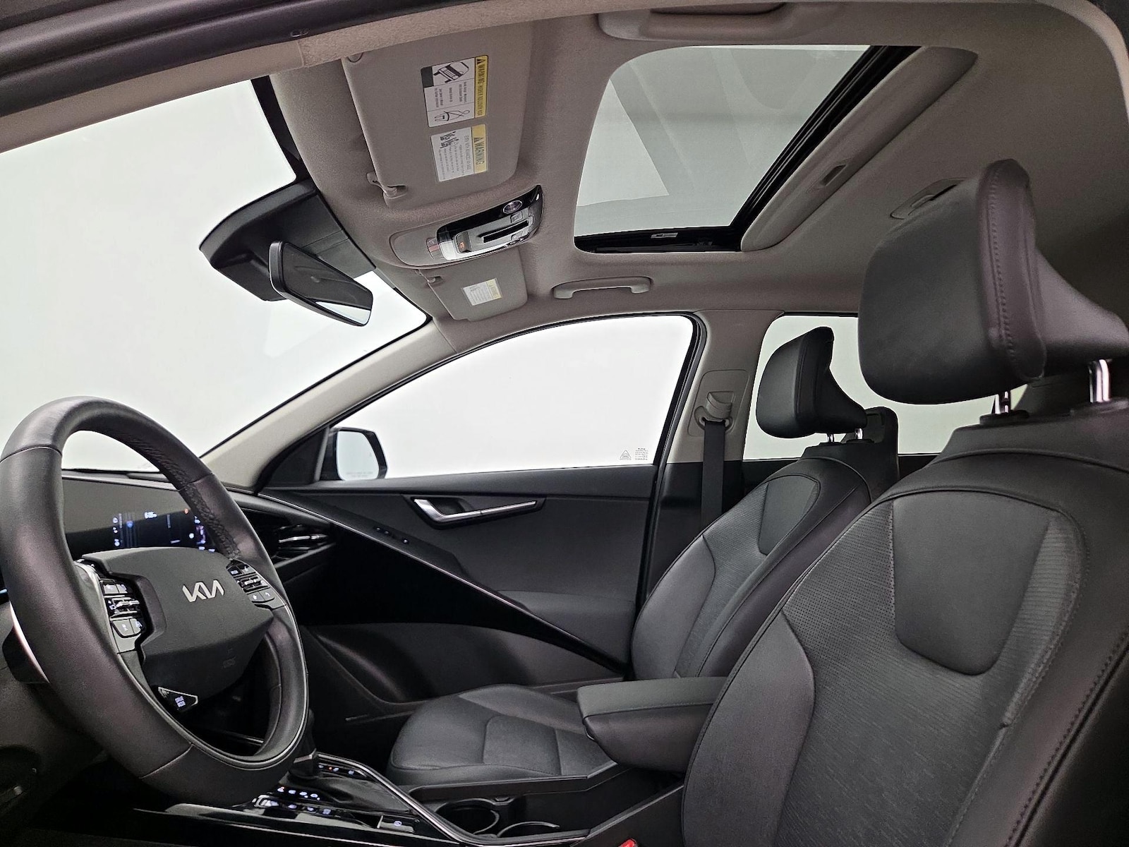Sunroof(s) & Overhead Airbags