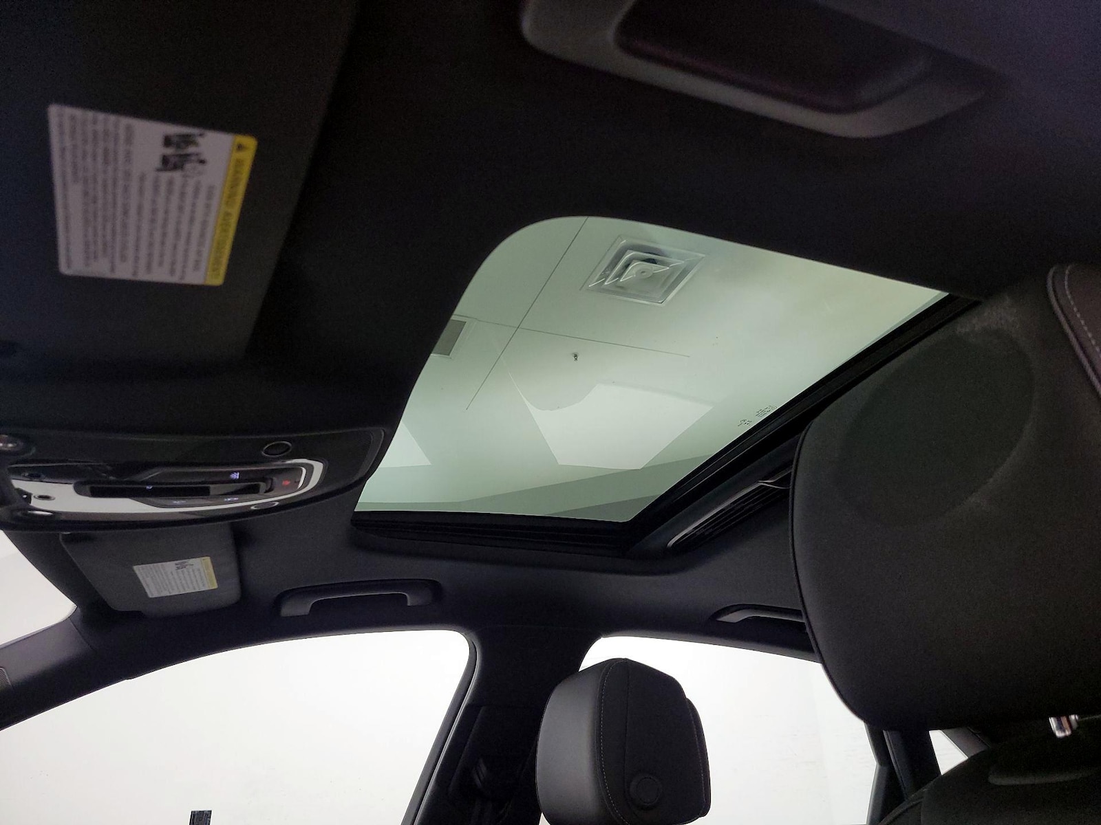 Sunroof(s) & Overhead Airbags
