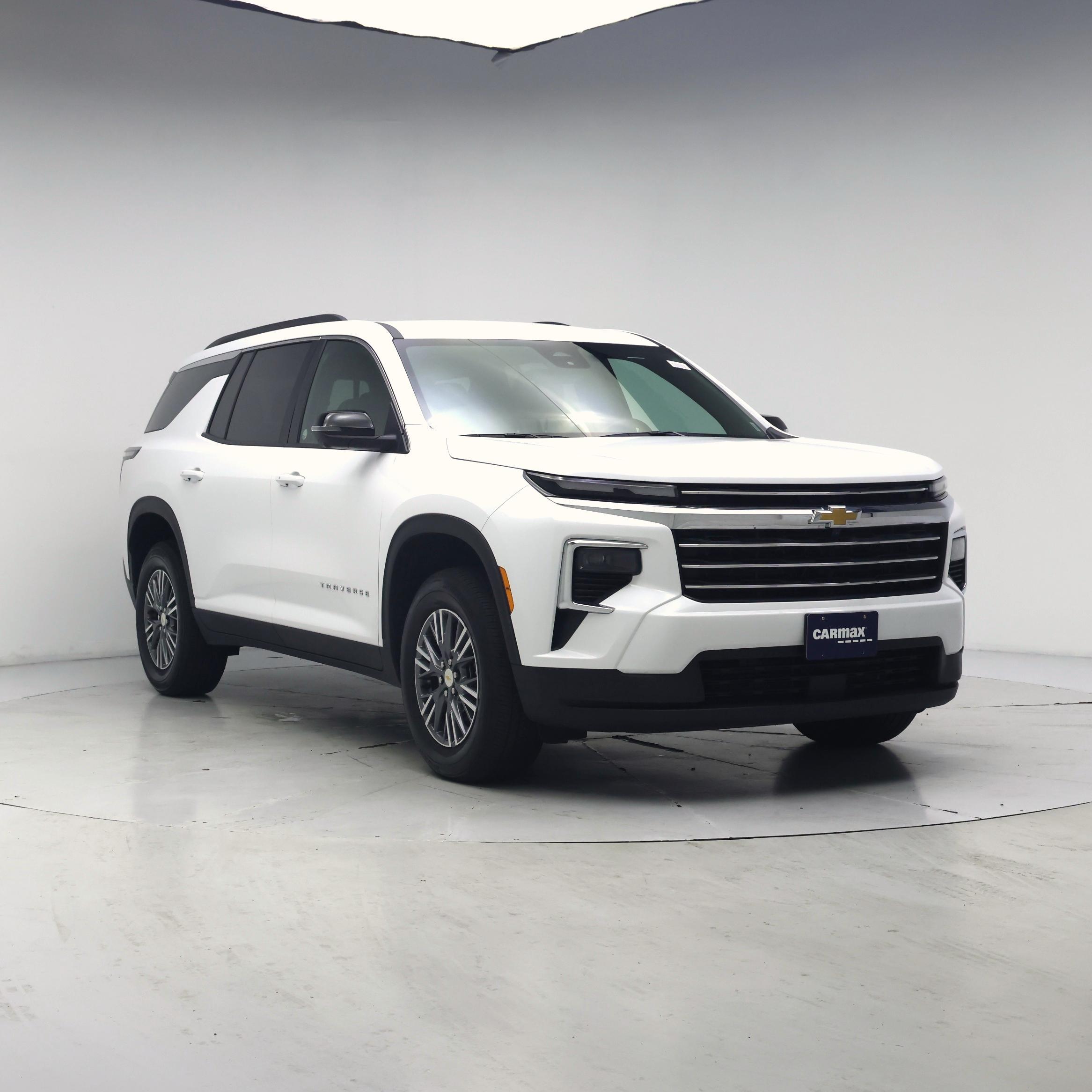 White 2026 Chevrolet Traverse SUV / Crossover Front-Wheel Drive Automatic