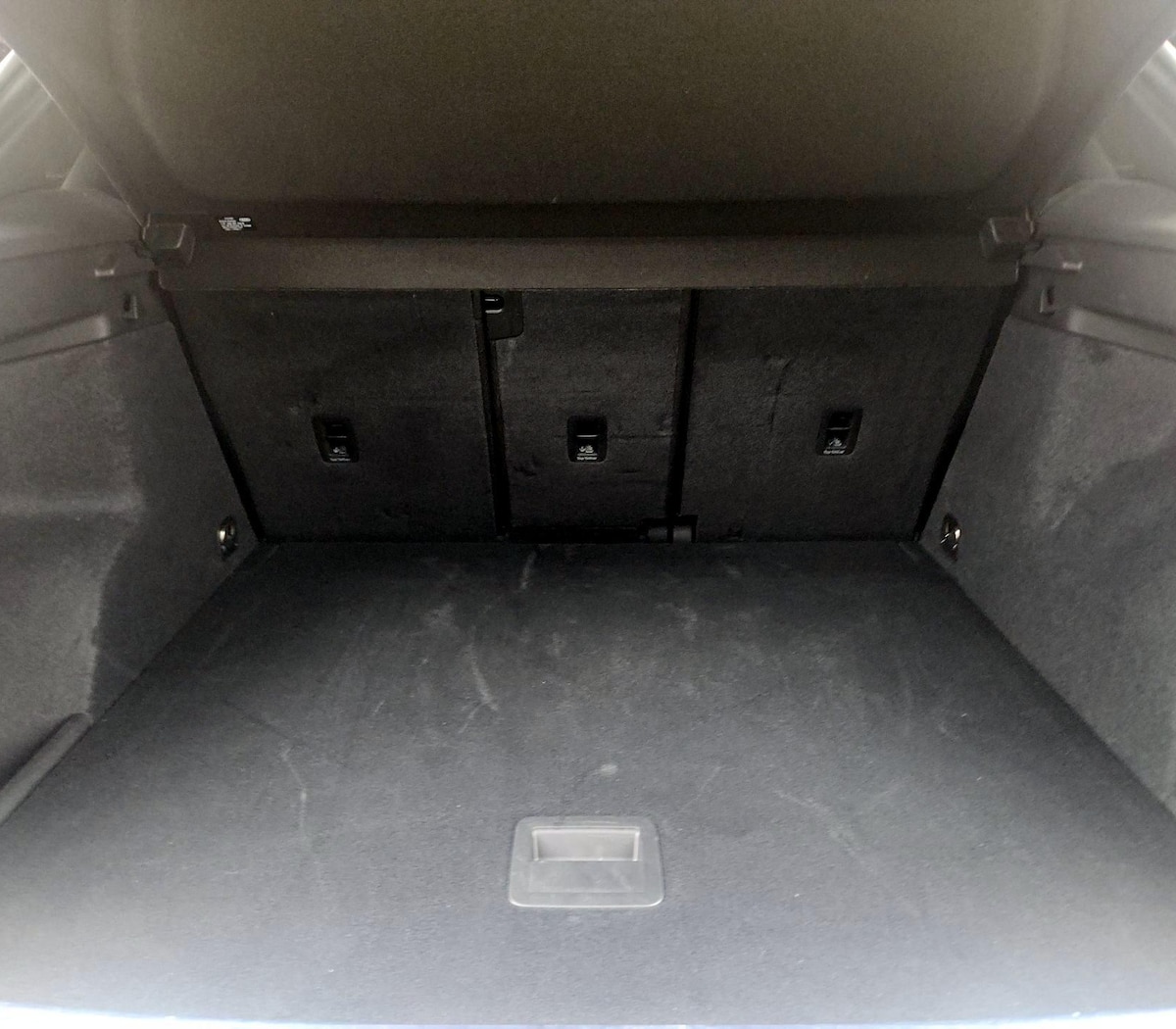 Trunk/Cargo (Seats Up)