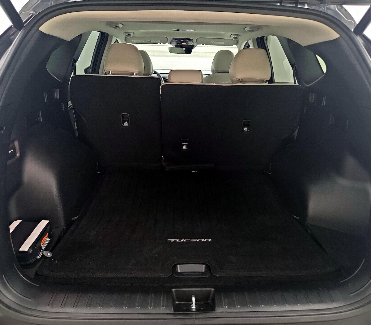 Trunk/Cargo (Seats Up)