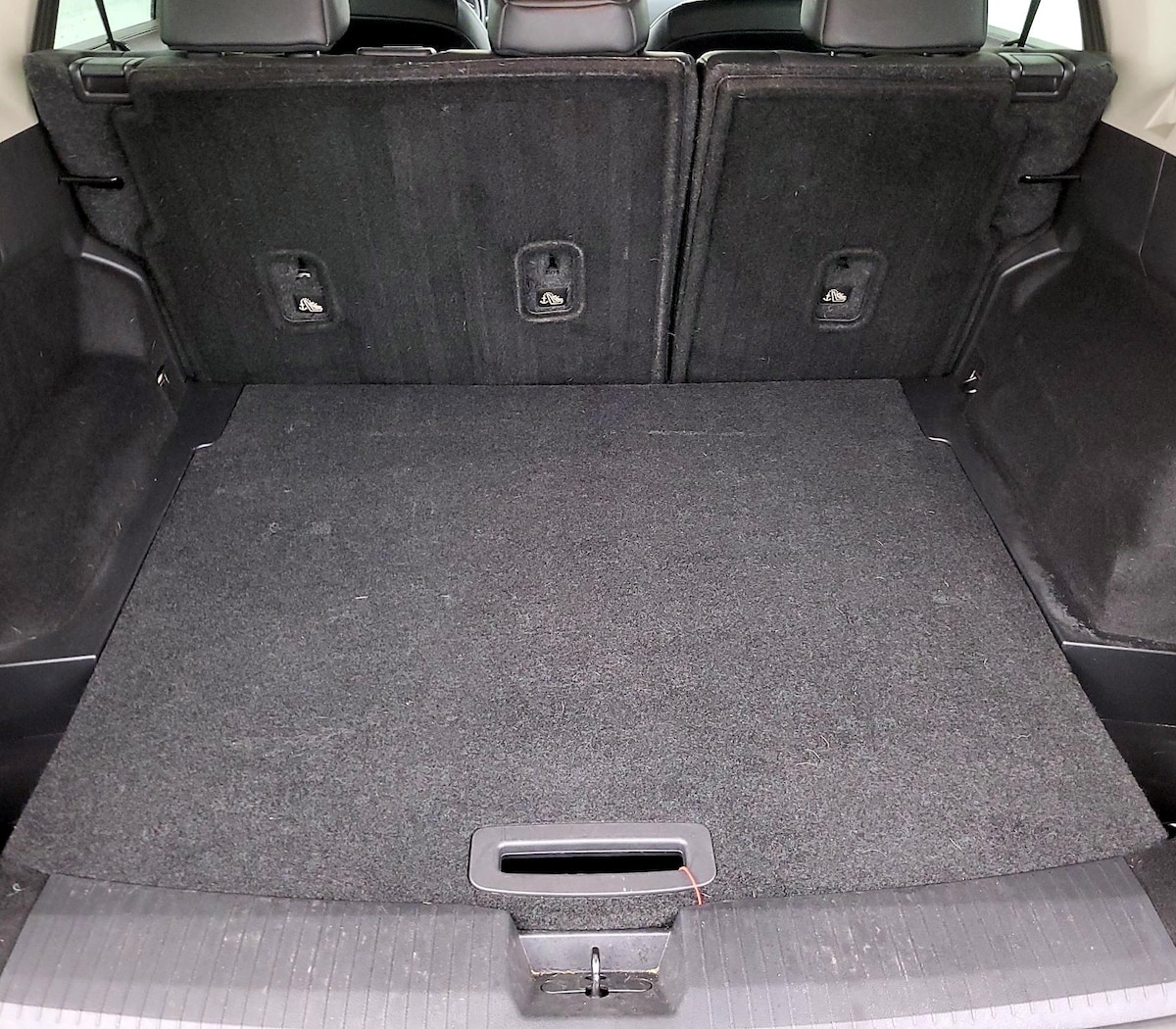 Trunk/Cargo (Seats Up)