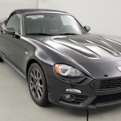 2017 Fiat 124 Spider Abarth