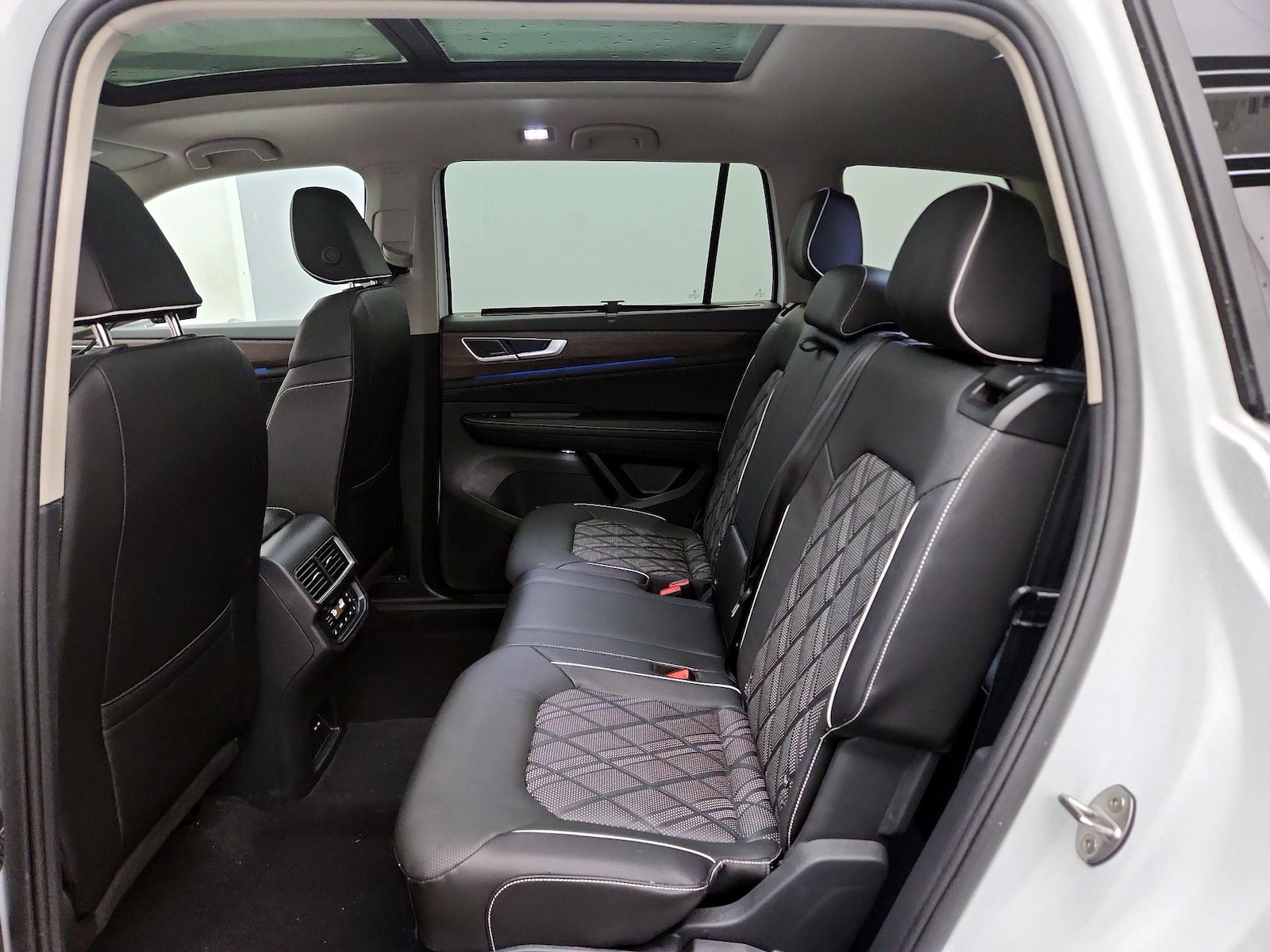 Rear Air Conditioning
