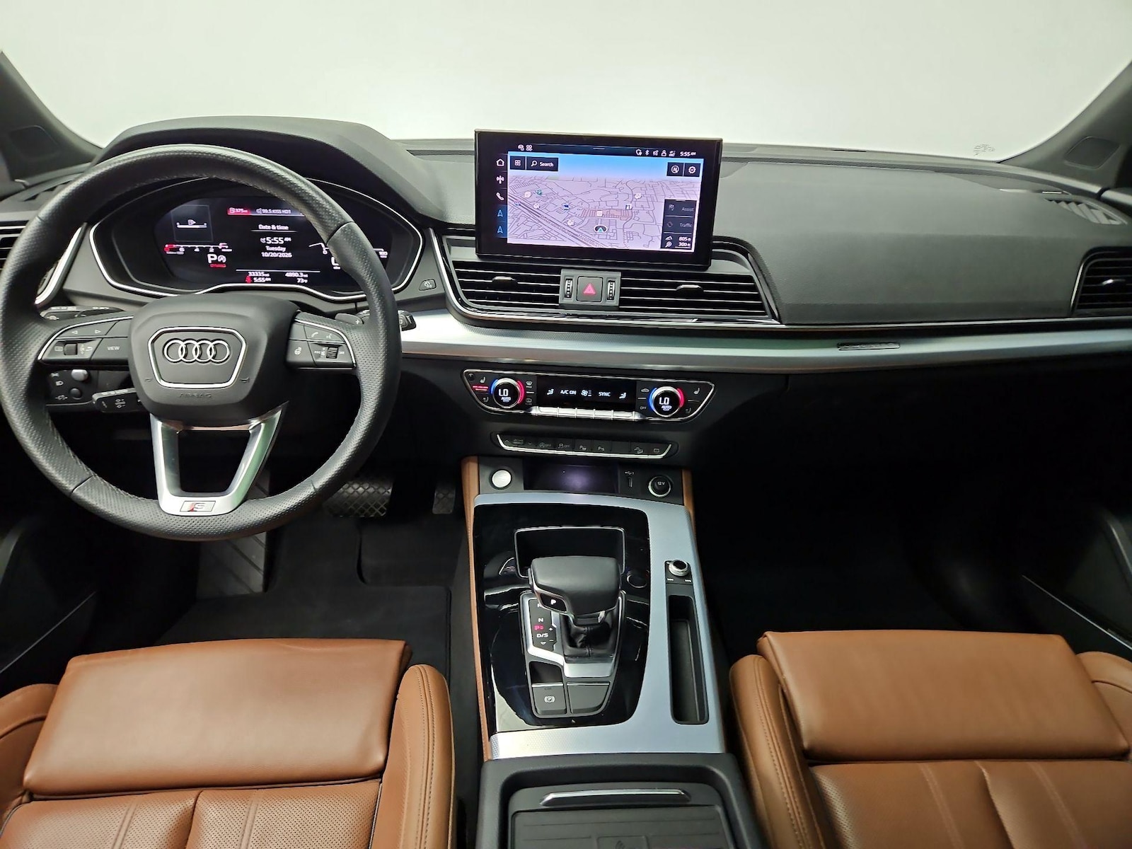 Apple CarPlay® & Android Auto™