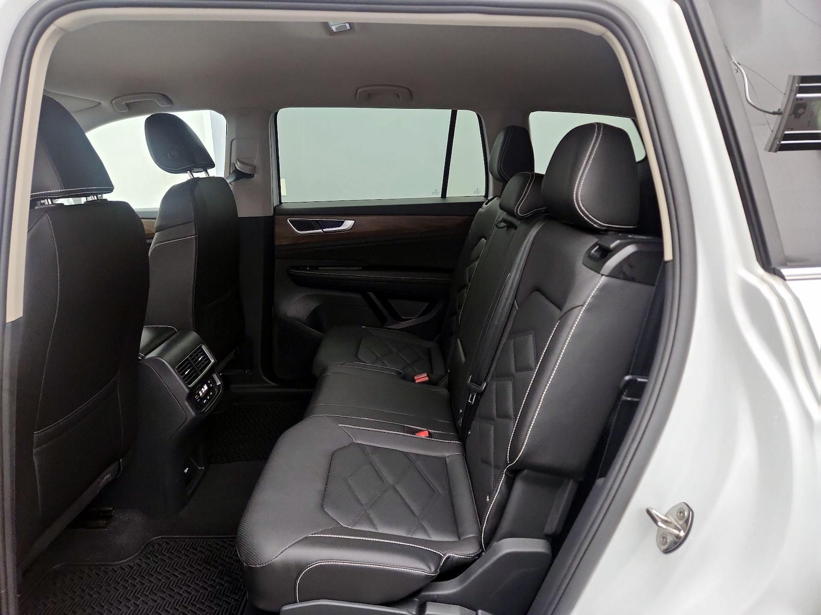 Rear Air Conditioning