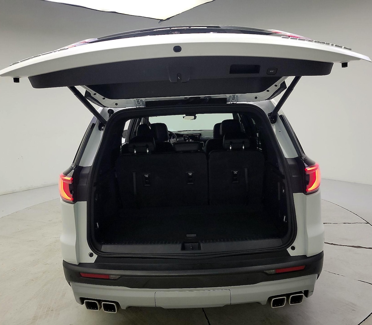 Trunk/Cargo (Seats Up)