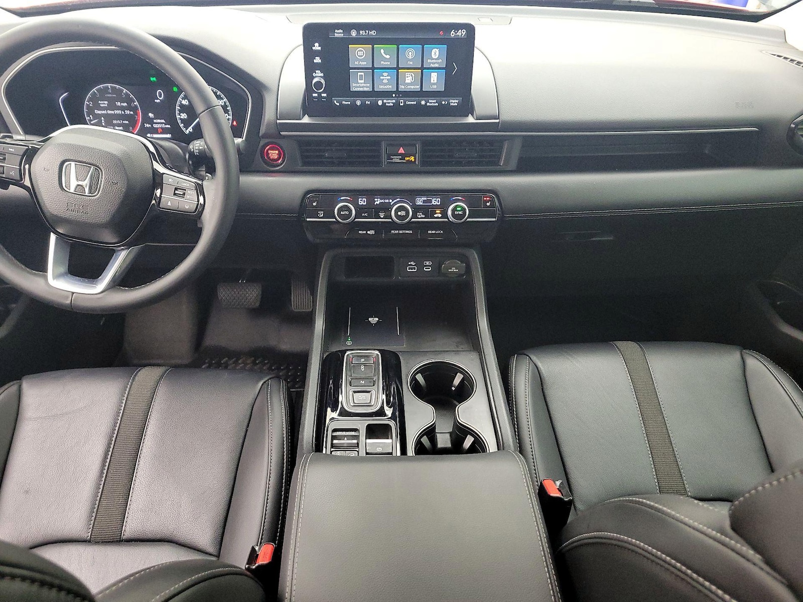 Apple CarPlay® & Android Auto™