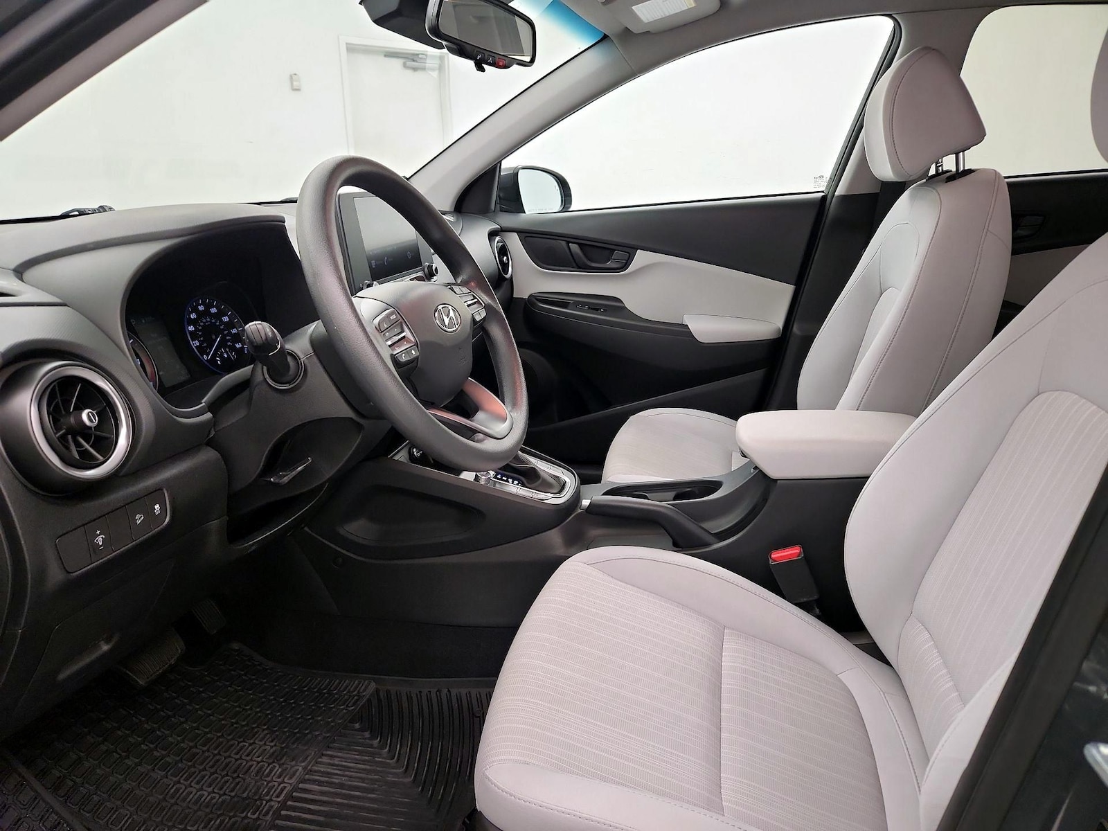 Power Seat(s) & Side Airbags