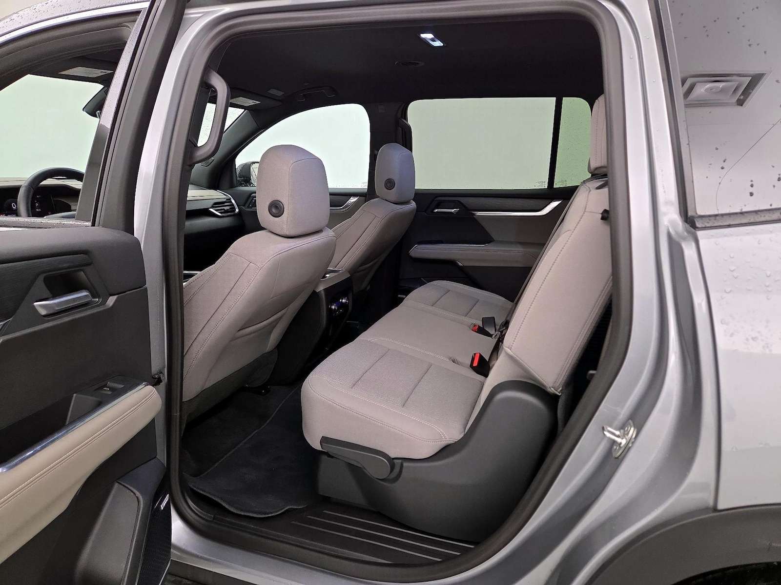 Rear Air Conditioning
