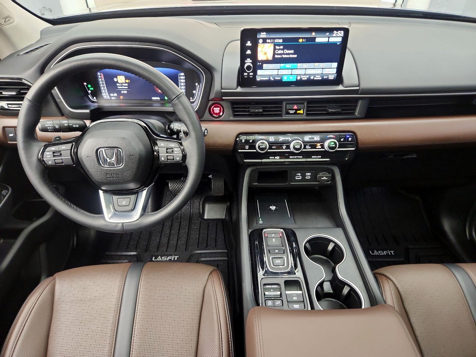 Apple CarPlay® & Android Auto™