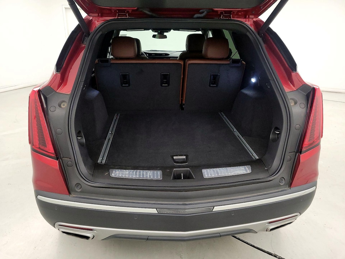 Trunk/Cargo (Seats Up)