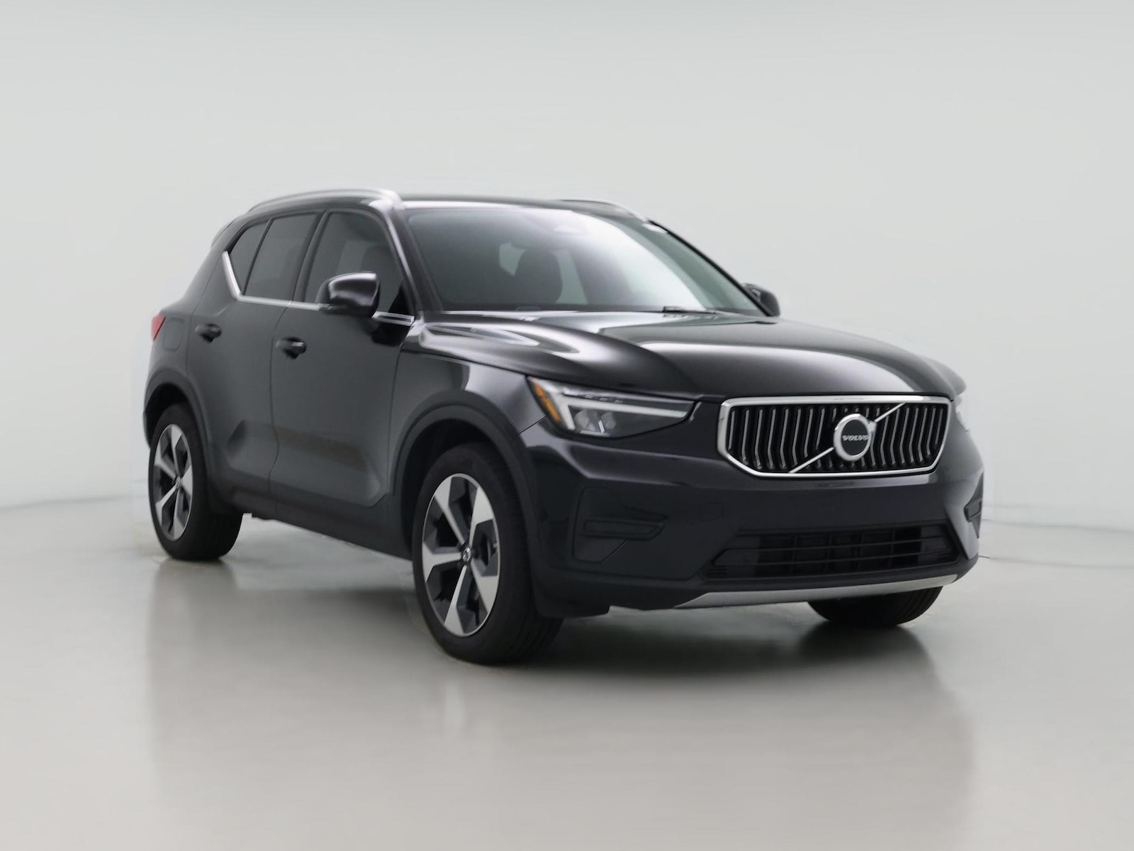 2025 Volvo XC40