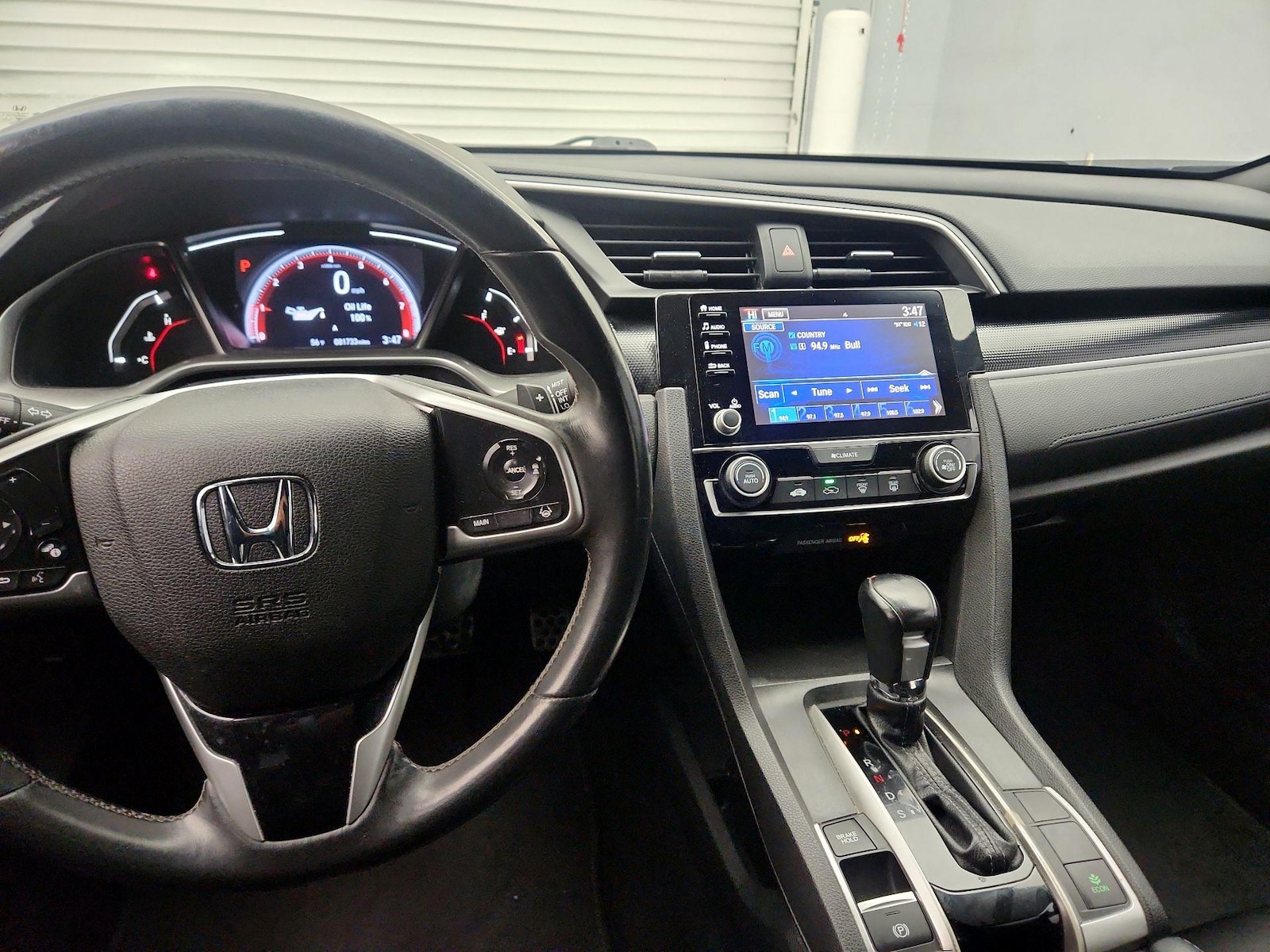 Apple CarPlay® & Android Auto™