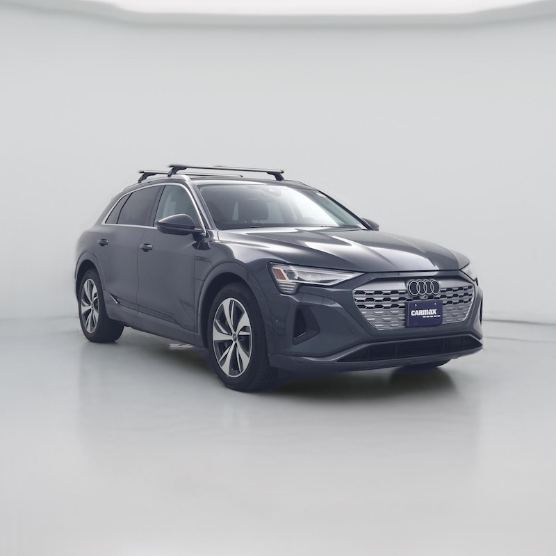 2024 Audi Q8 e-tron Premium Plus