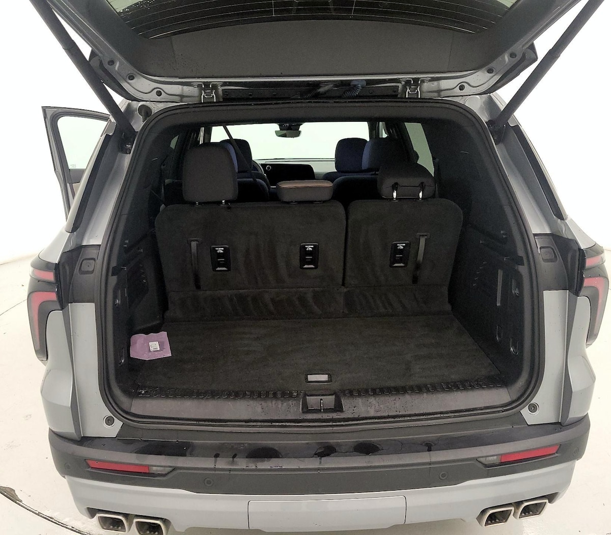 Trunk/Cargo (Seats Up)
