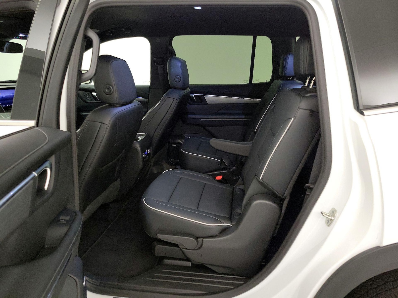 Rear Air Conditioning