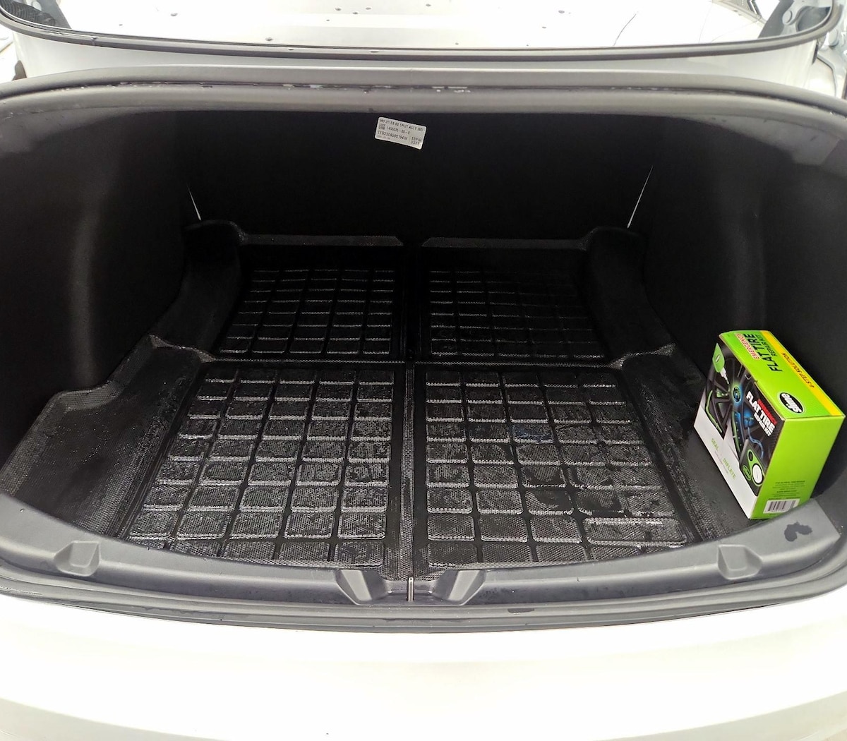 Trunk/Cargo (Seats Up)