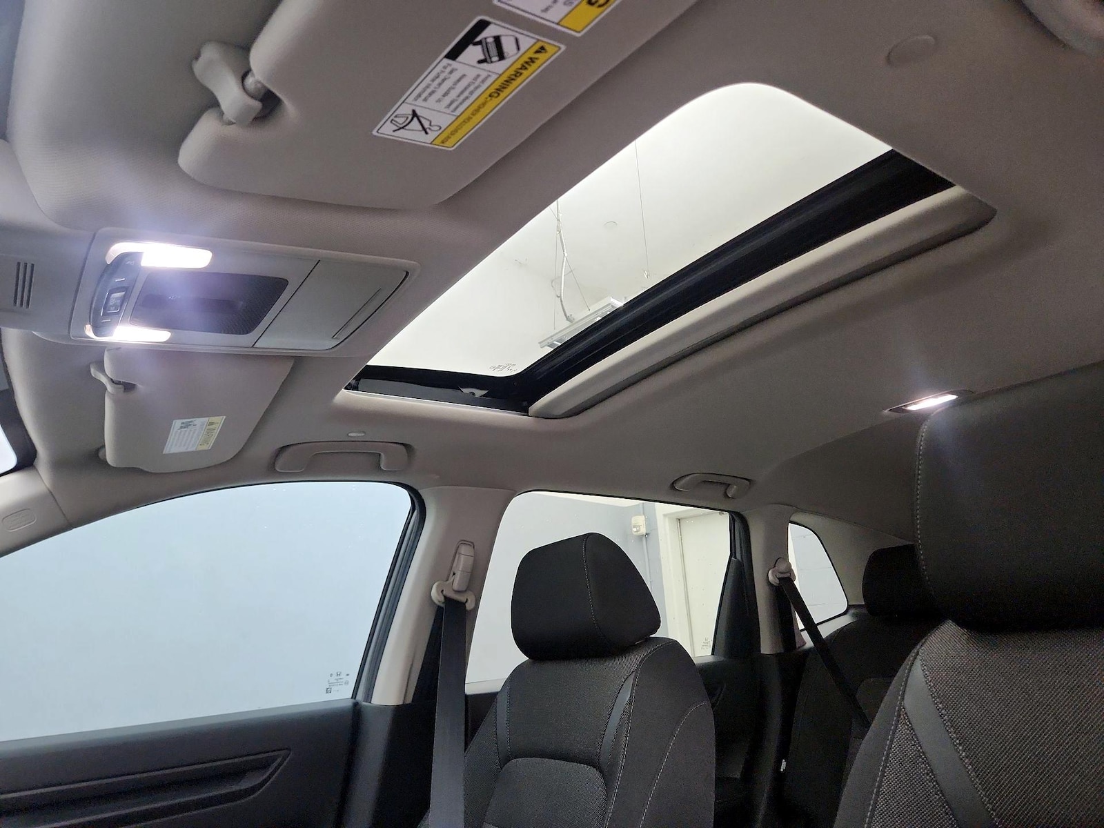 Sunroof(s) & Overhead Airbags