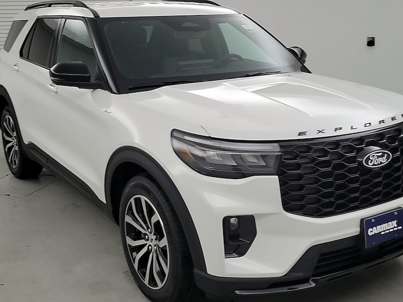 2027 Ford Explorer ST-Line
