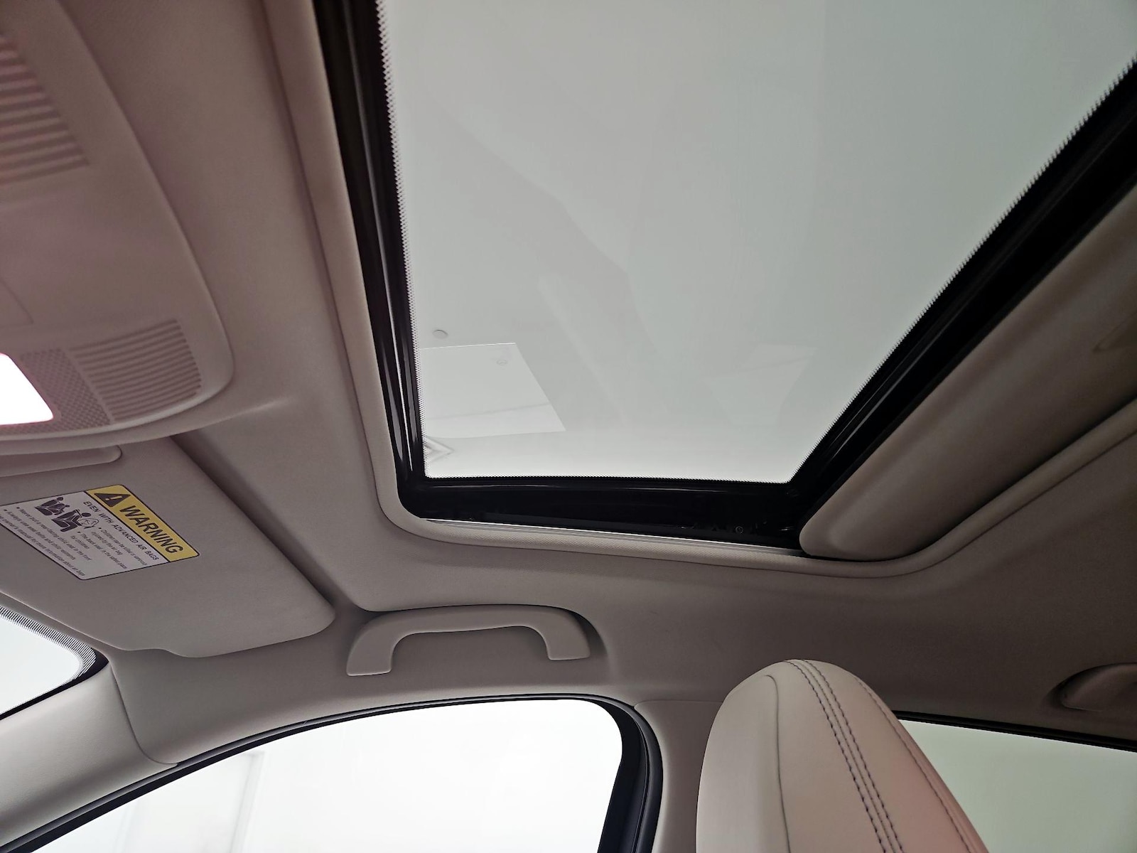 Sunroof(s) & Overhead Airbags