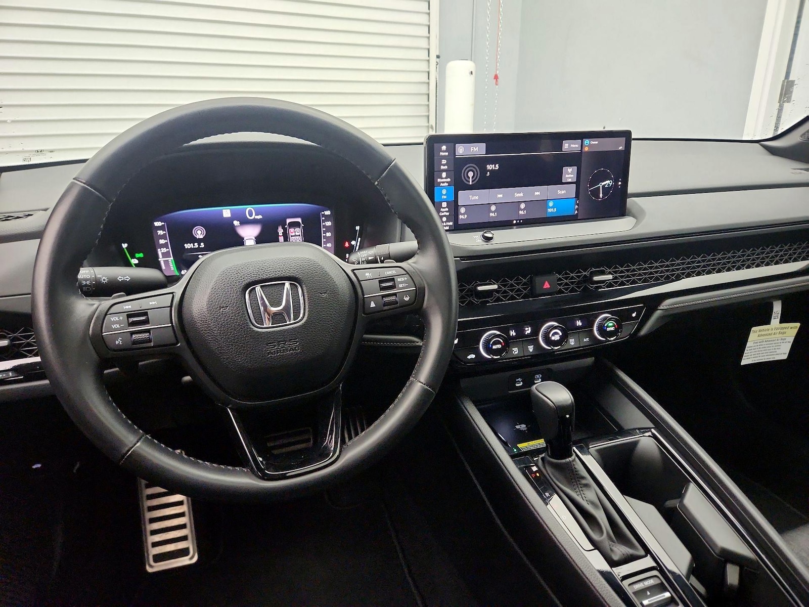 Apple CarPlay® & Android Auto™