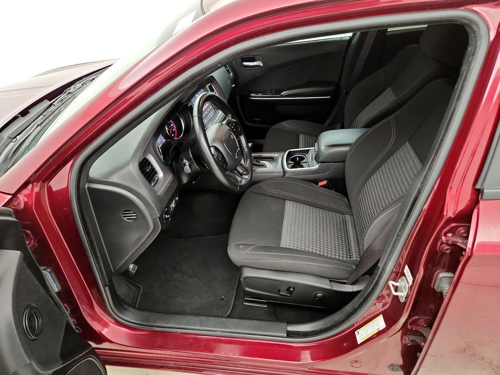 Power Seat(s) & Side Airbags