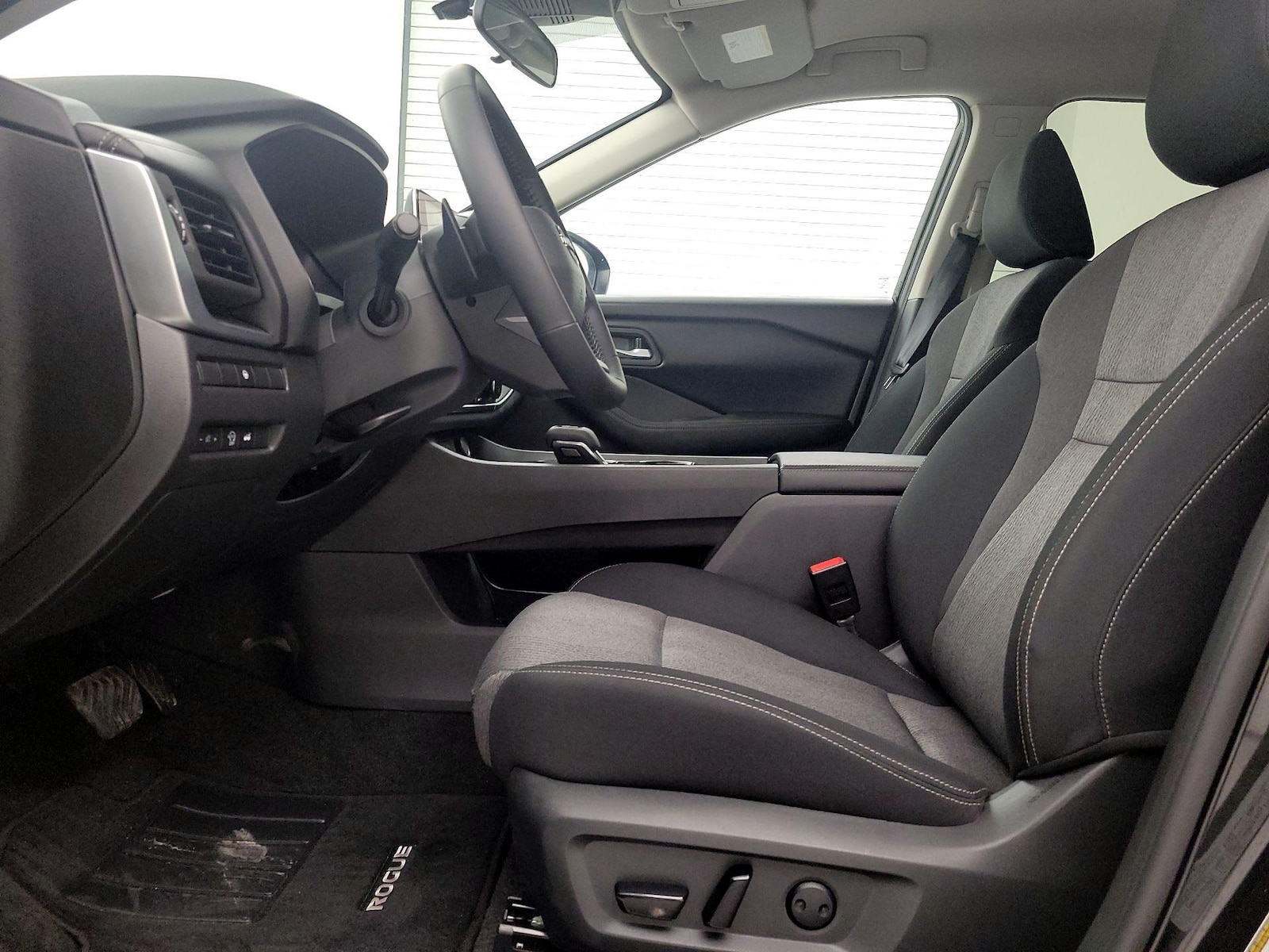 Power Seat(s) & Side Airbags