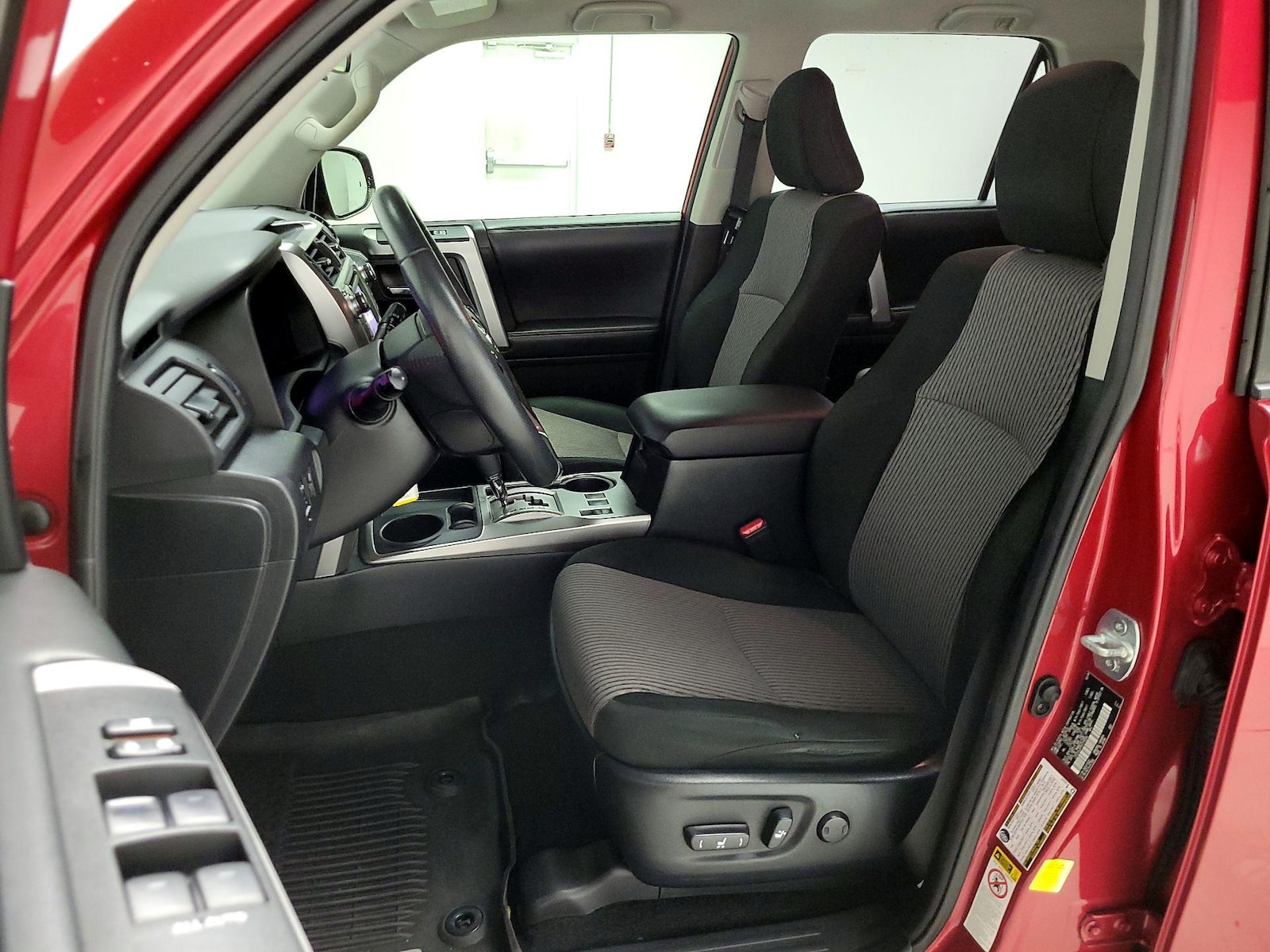 Power Seat(s) & Side Airbags