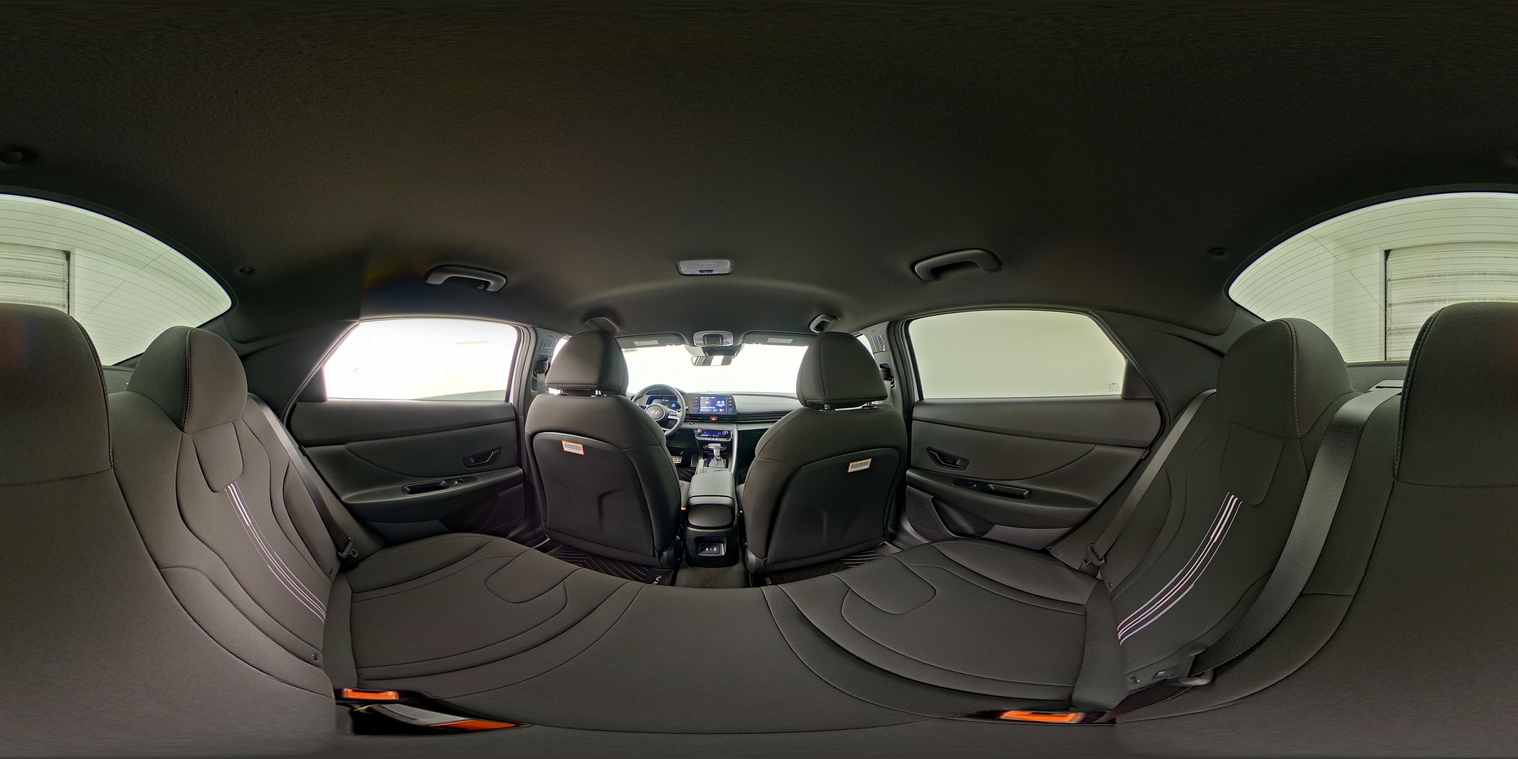 2025 Hyundai Elantra SEL - Photo 25