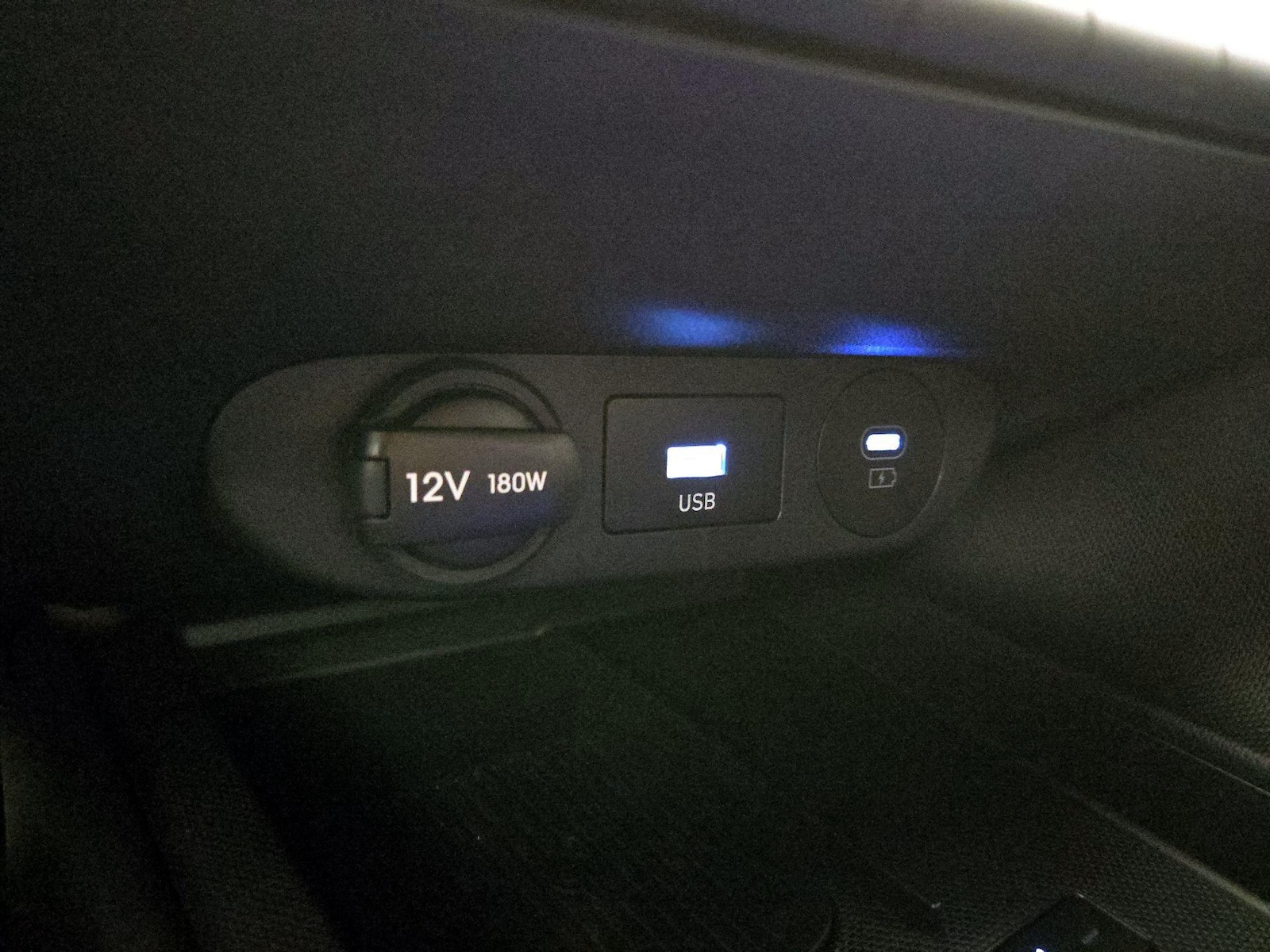 2025 Hyundai Elantra SEL - Photo 19