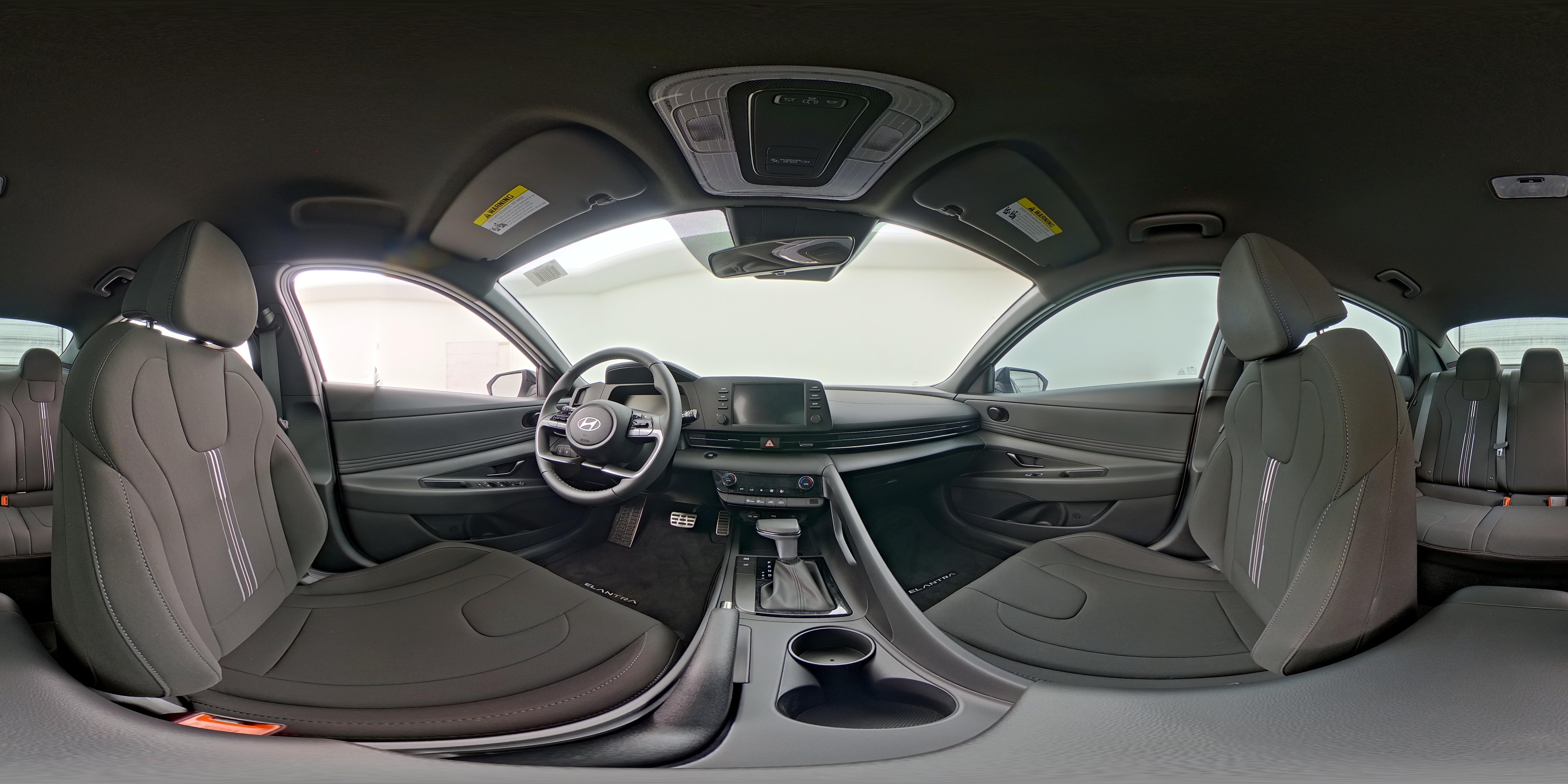 2025 Hyundai Elantra SEL - Photo 24