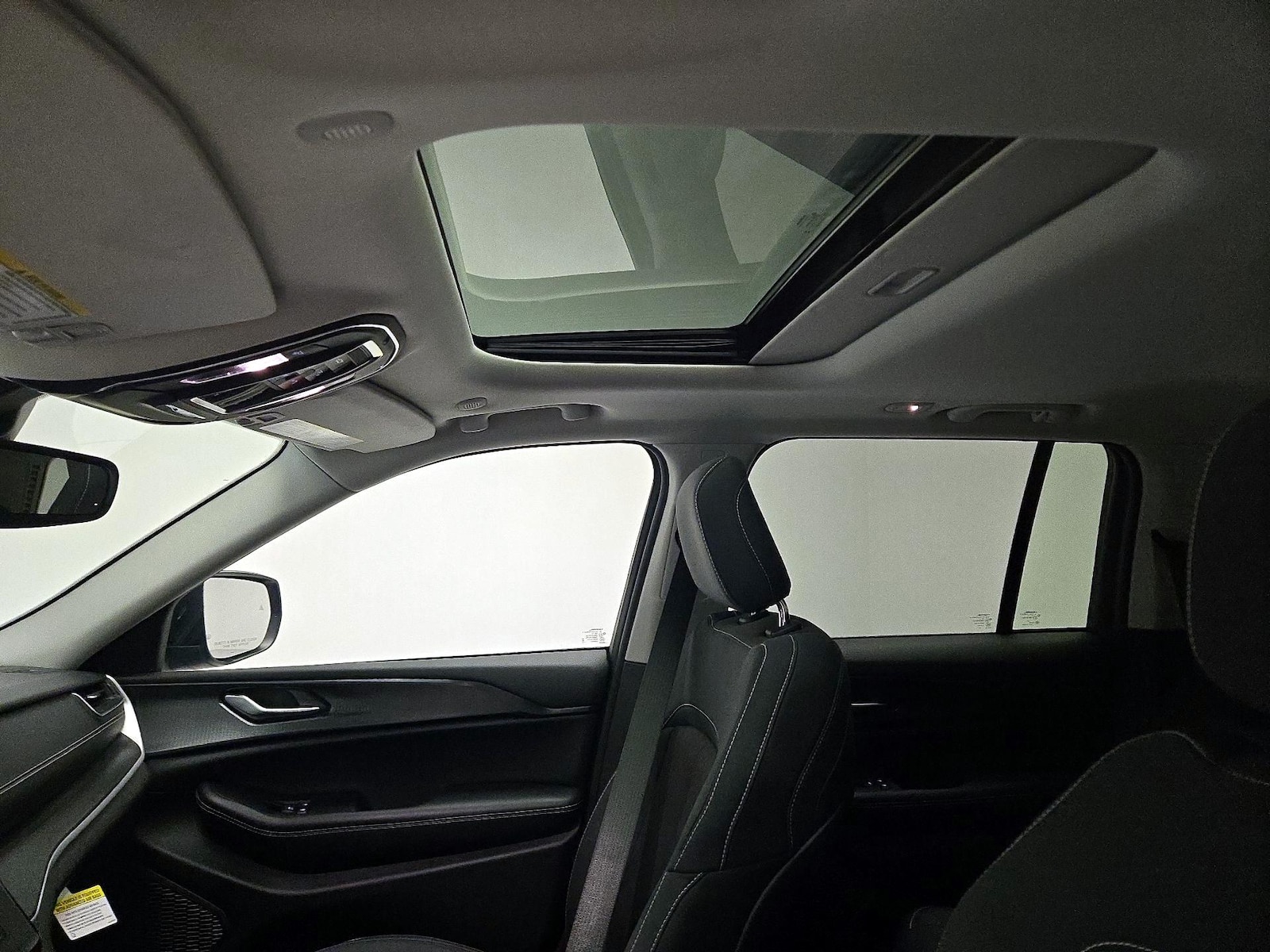 Sunroof(s) & Overhead Airbags