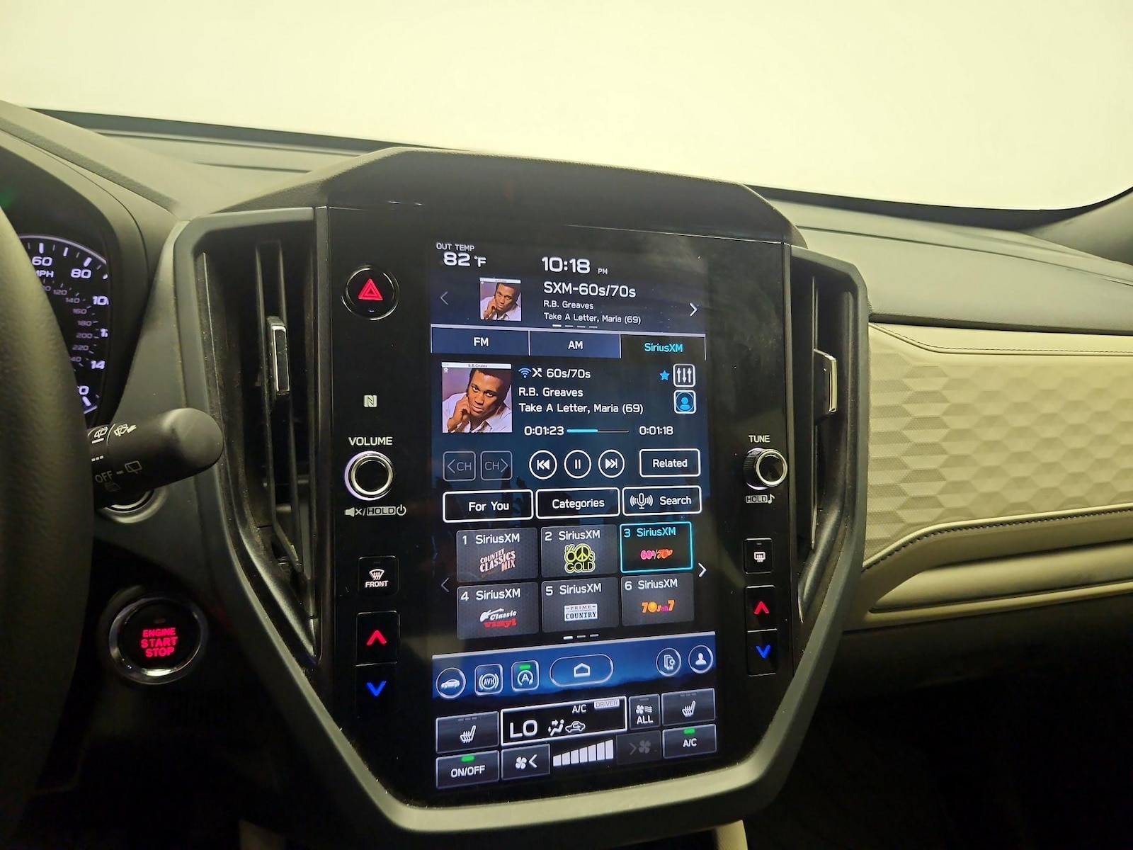 2025 Subaru Forester Premium - Photo 15