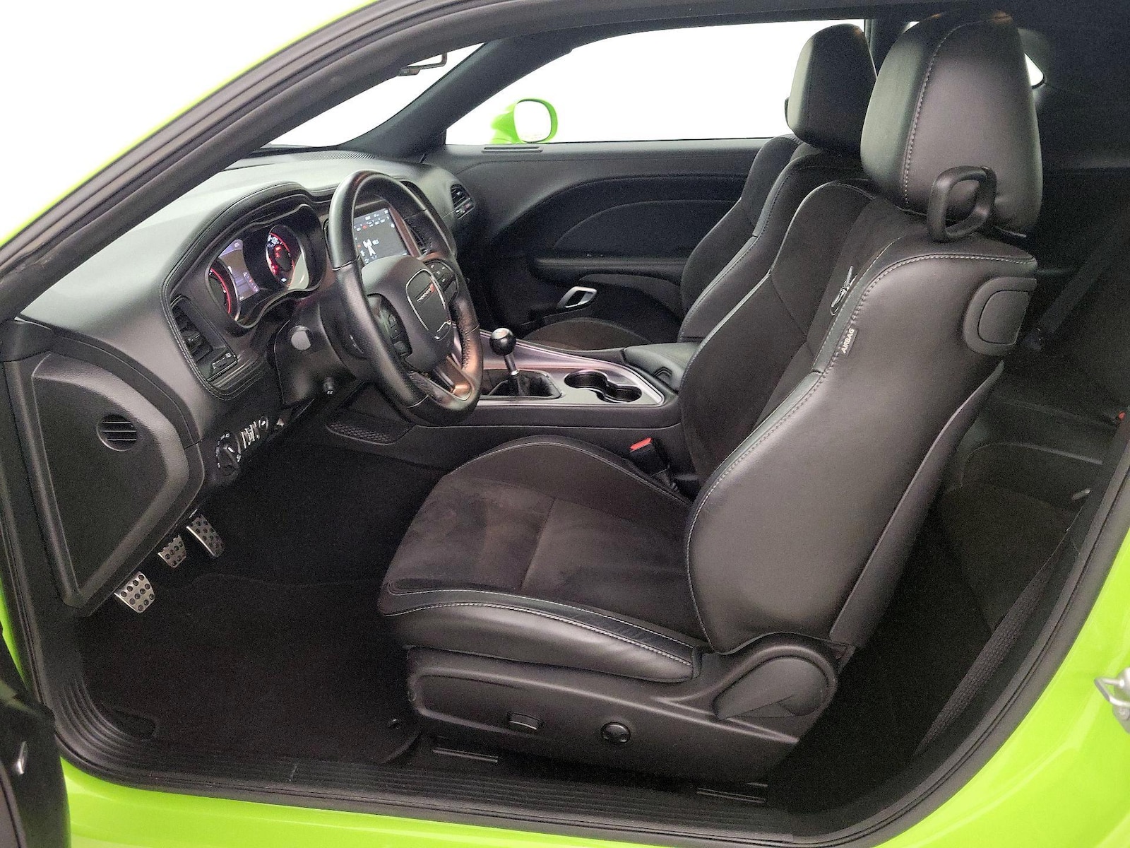 Power Seat(s) & Side Airbags