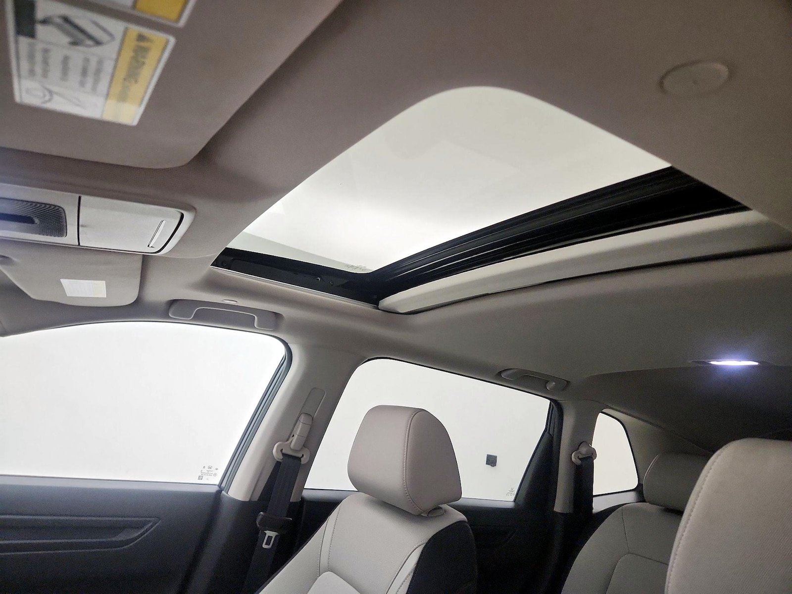 Sunroof(s) & Overhead Airbags