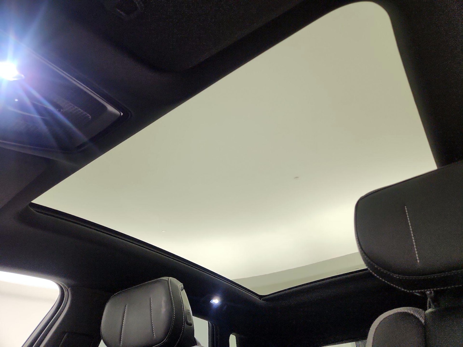 Skylight(s) & Overhead Airbags