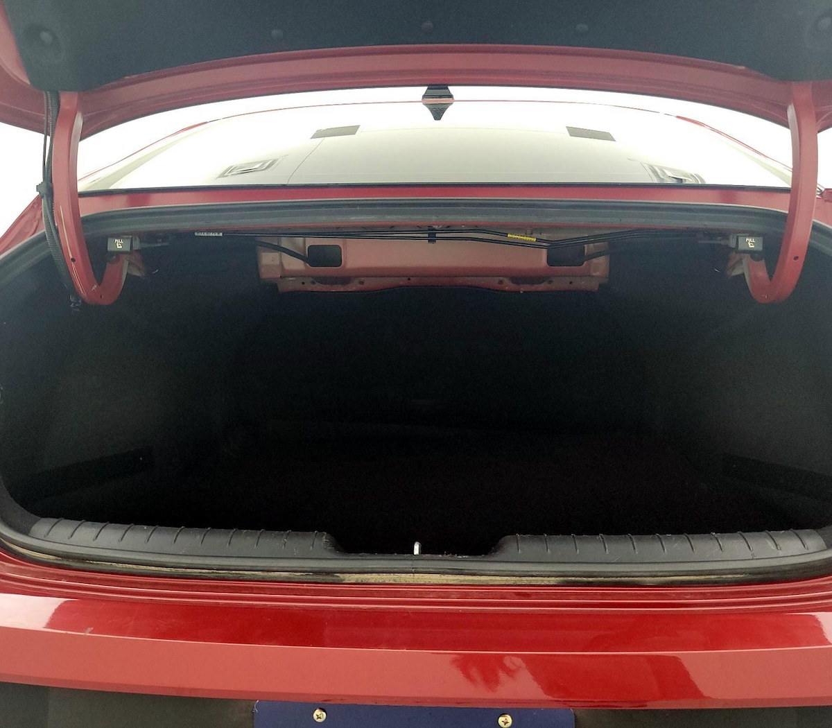 Trunk/Cargo (Seats Up)