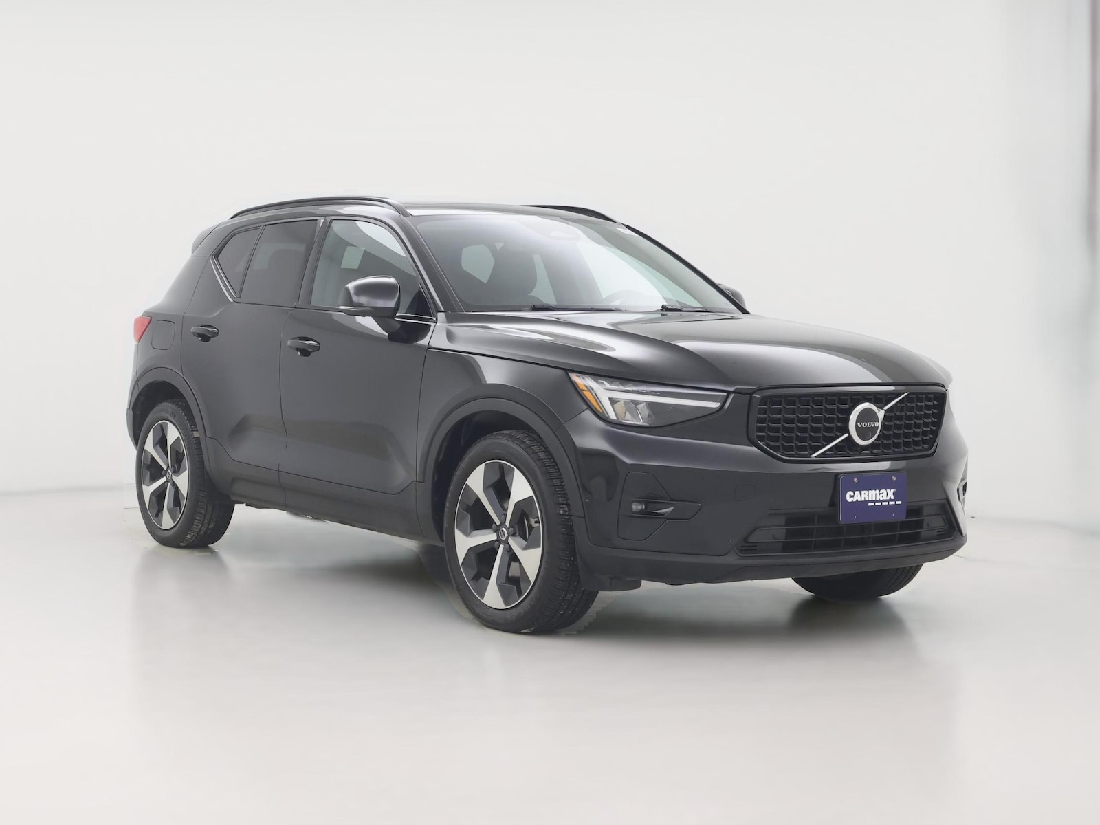 2023 Volvo XC40