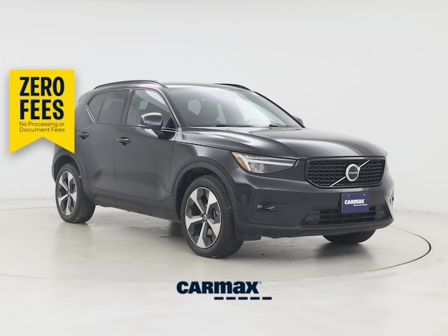 Black 2023 Volvo XC40 SUV / Crossover Front-Wheel Drive Automatic