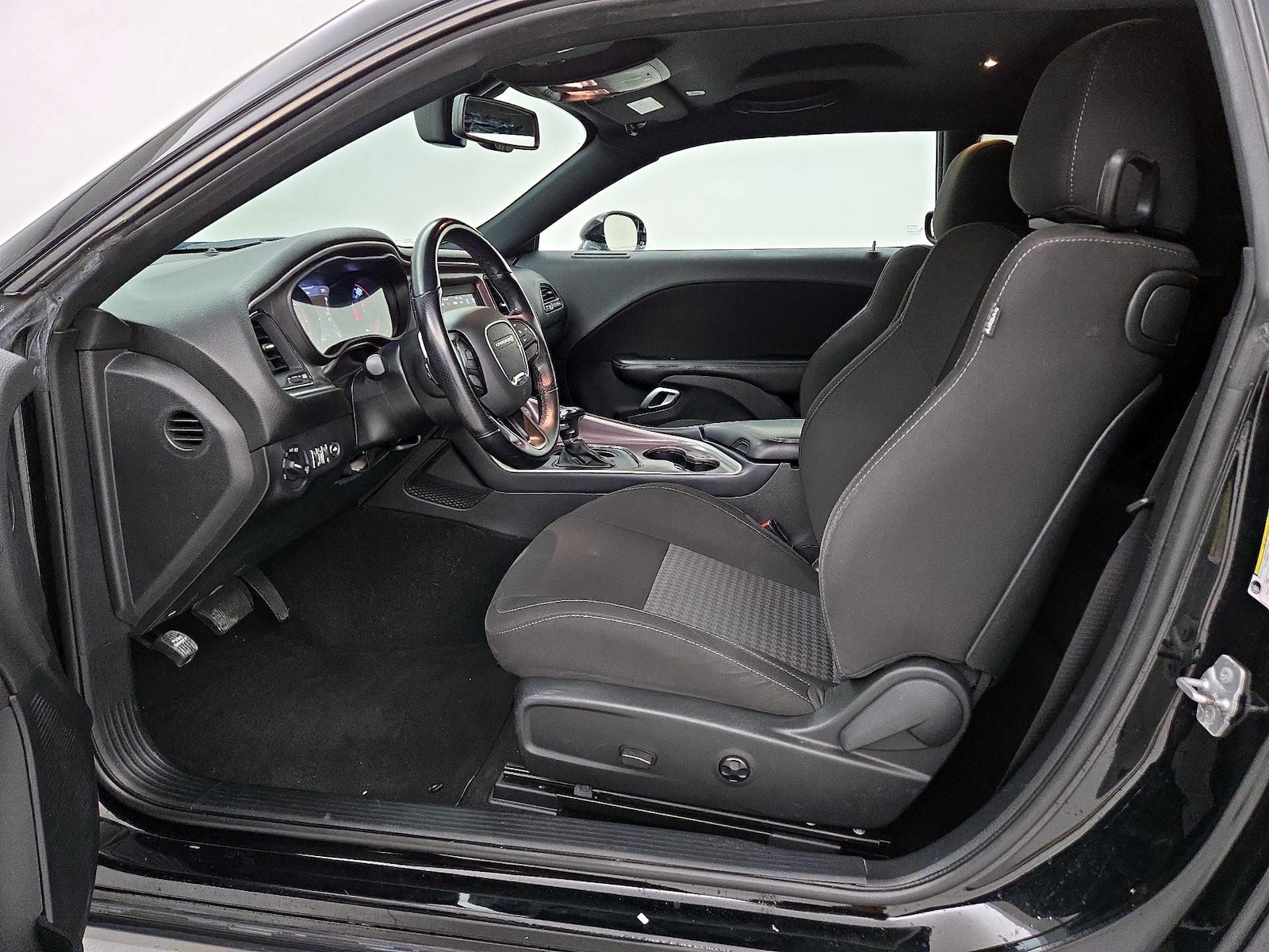 Power Seat(s) & Side Airbags