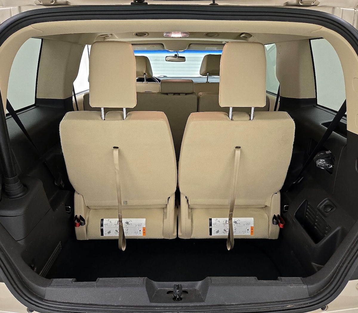 Trunk/Cargo (Seats Up)