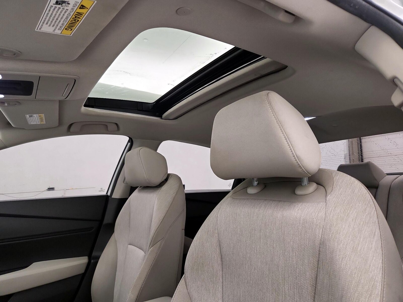 Sunroof(s) & Overhead Airbags