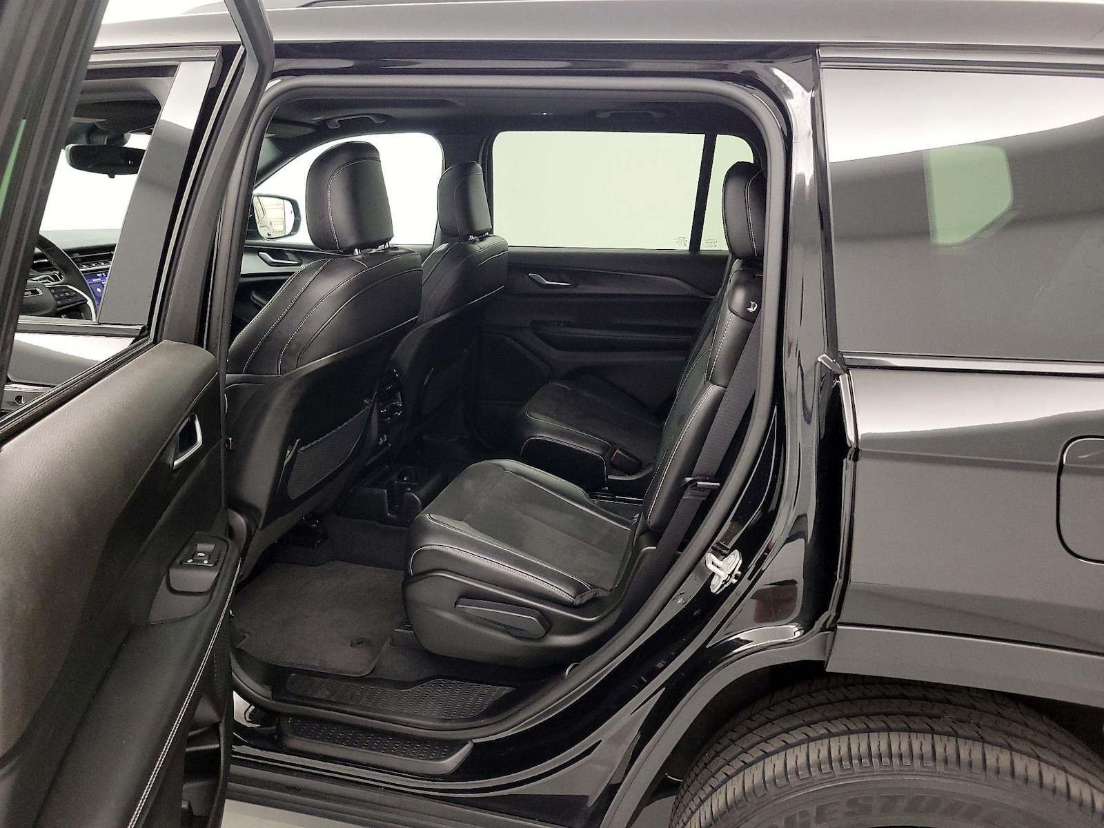 Rear Air Conditioning