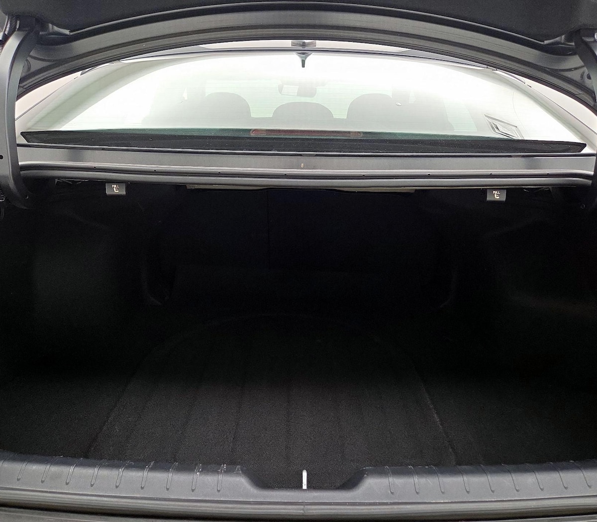 Trunk/Cargo (Seats Up)