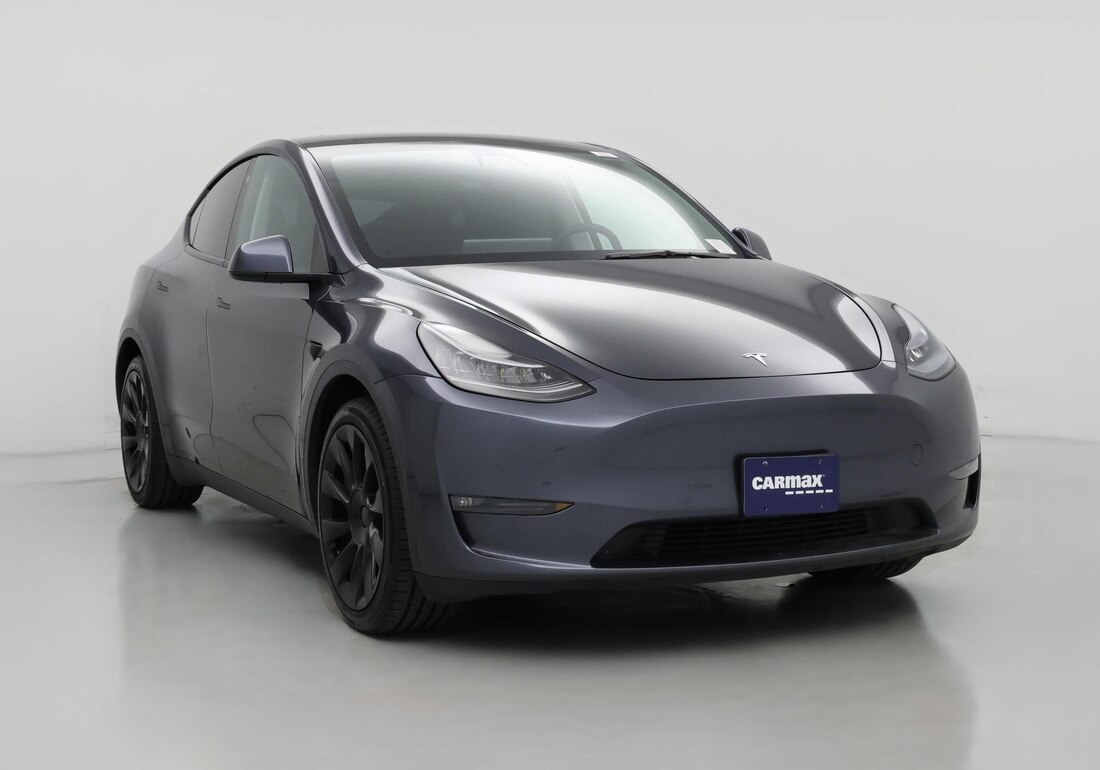 2021 Tesla Model Y Long Range All-Wheel Drive in Gray — CarMax photo