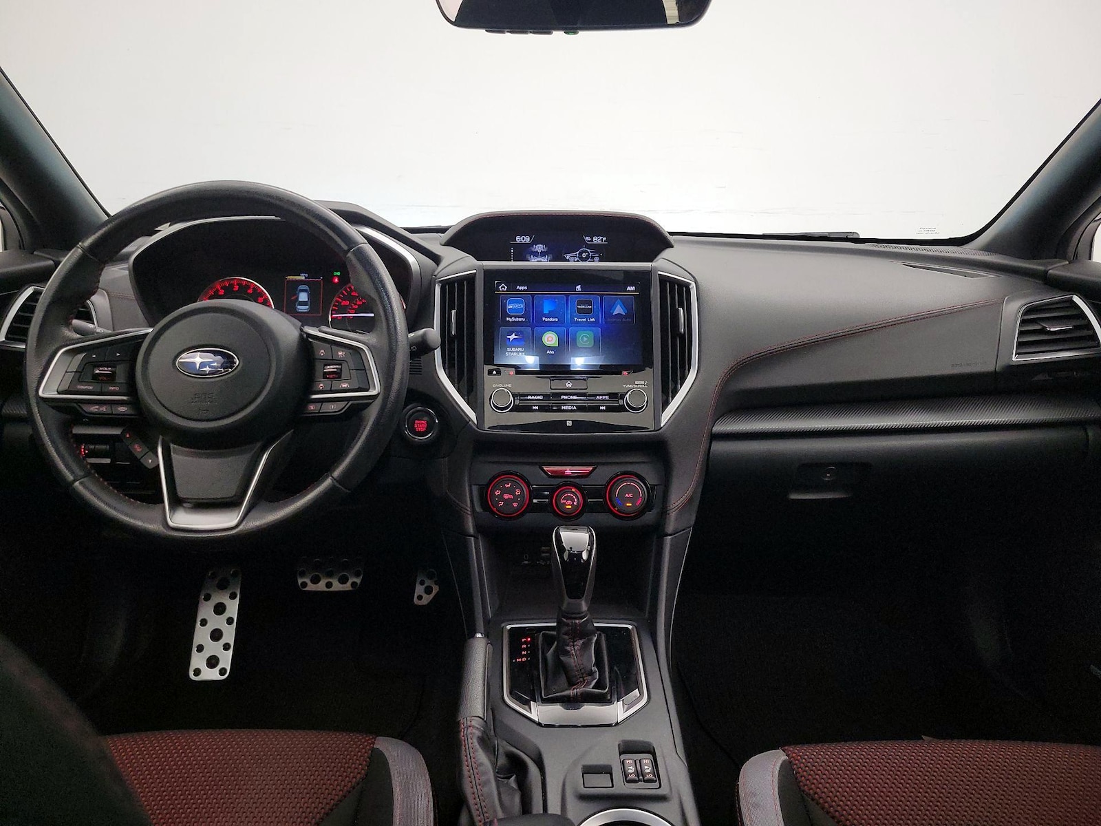 Apple CarPlay® & Android Auto™