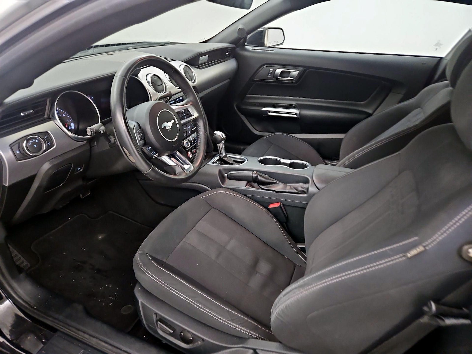 Power Seat(s) & Side Airbags